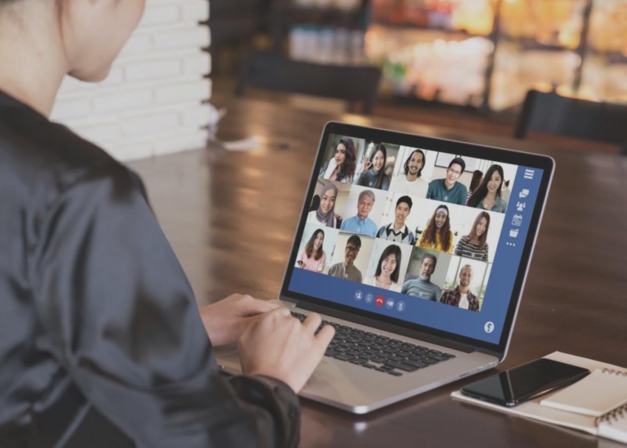 Entorno de aprendizaje interactivo de categorización de gastos